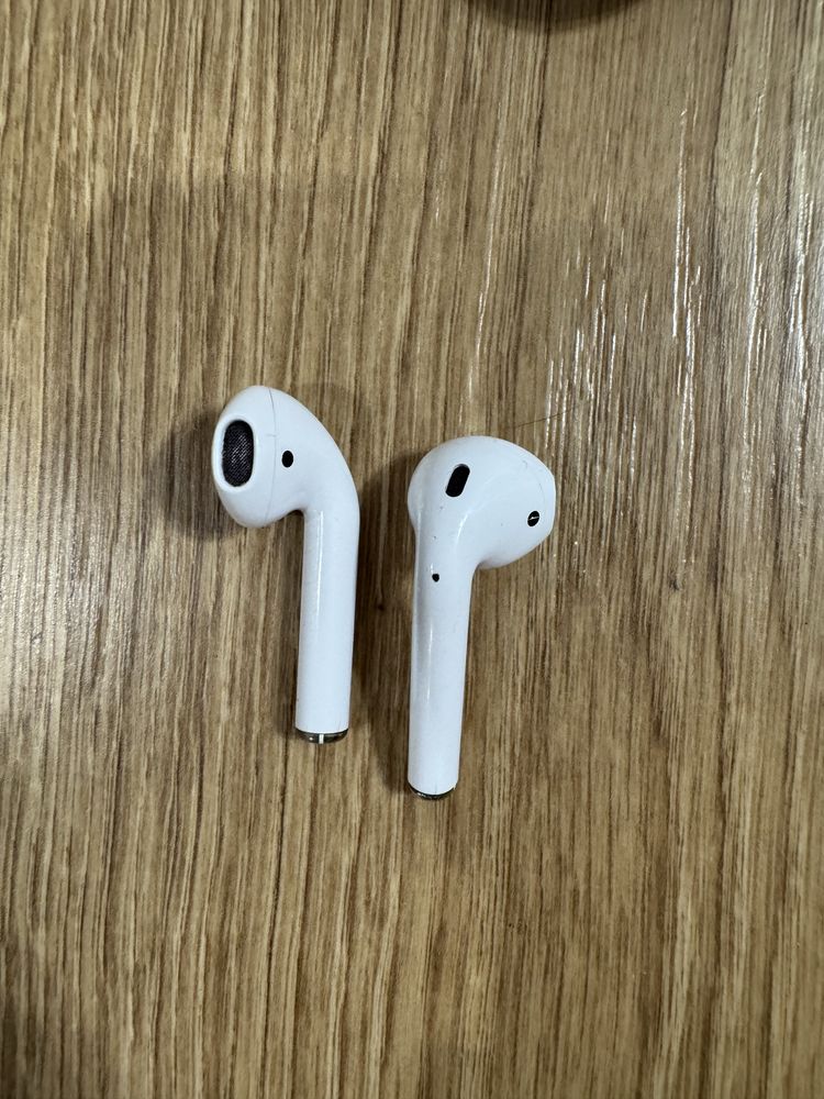 Airpods 2 з чохлом