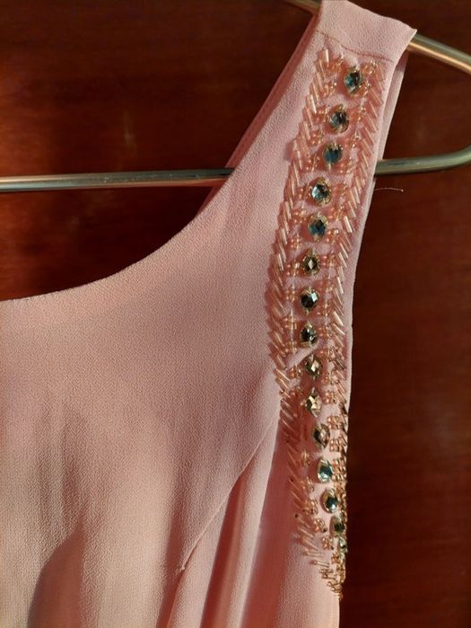 Сукня для дівчини рожевого кольору