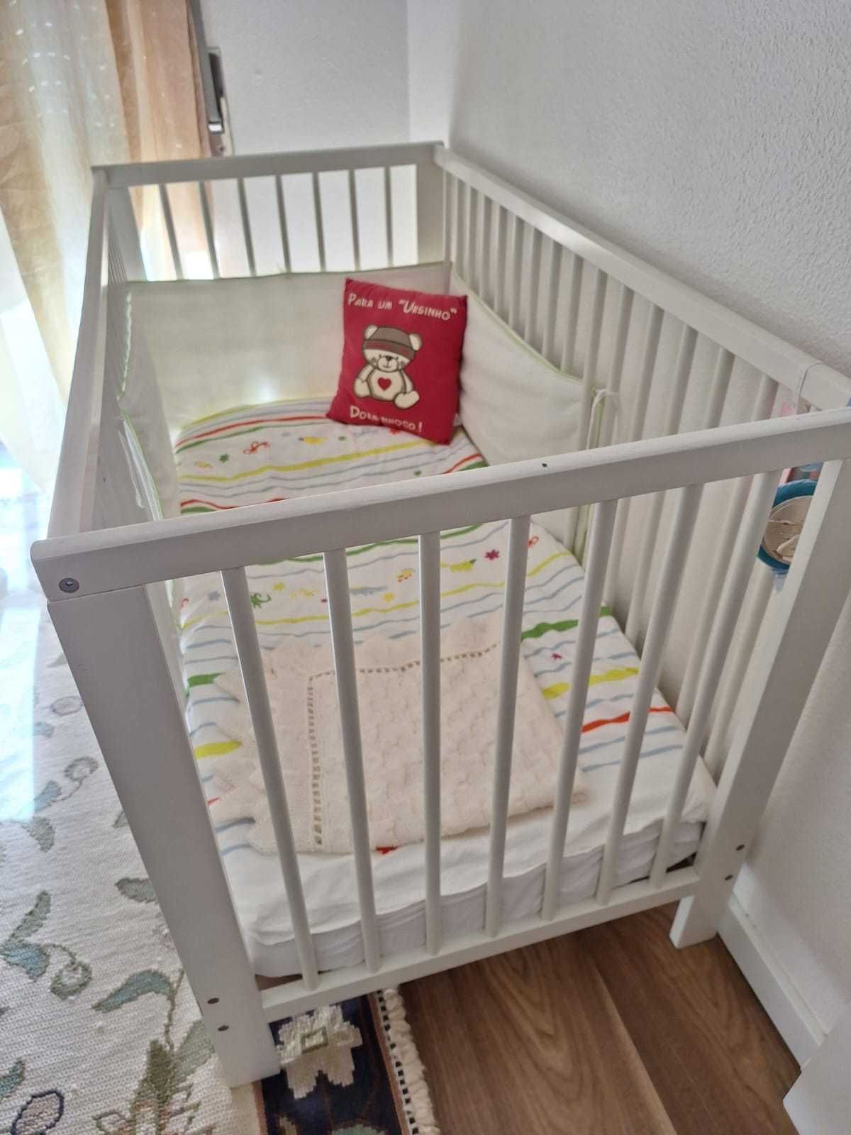 Berço bebe ikea 60*120 com colchão