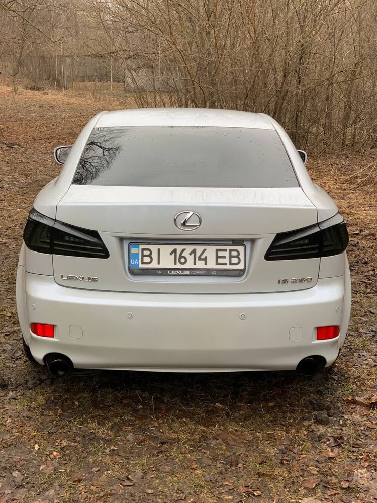 Продам Lexus IS250