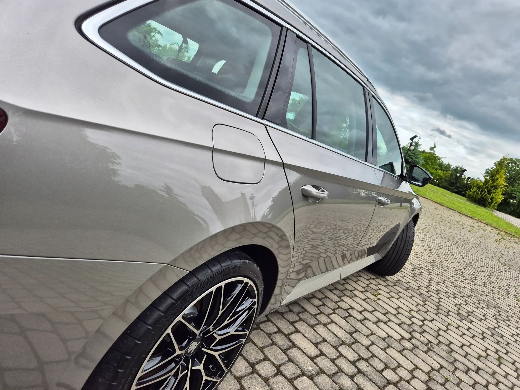 Skoda Superb 2.0 TDI*150PS*Bi-Xenon*Led*Hak*Front Assist*Serwis ASO*