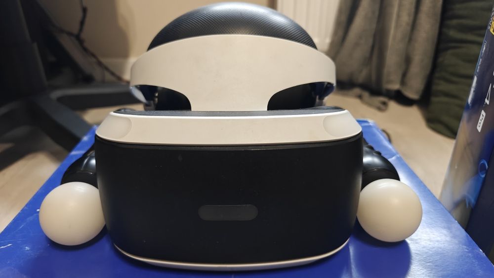 PS 4 Pro 1tb  2 pady  gogle VR  2xMove Motion Controller  Cam  6xgry