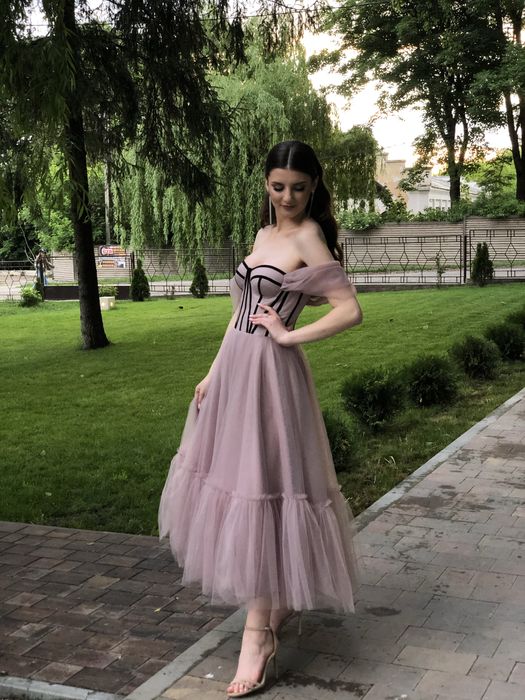 Випускне плаття