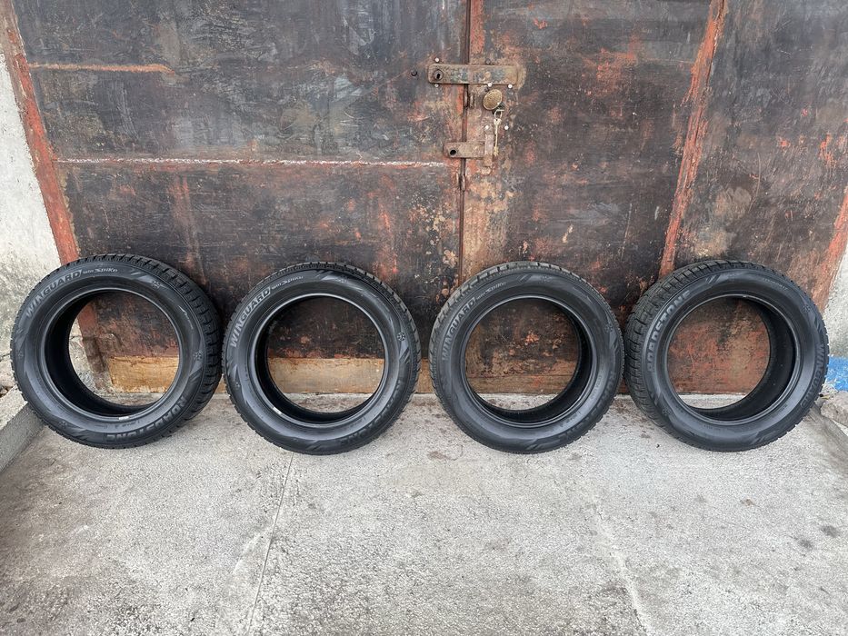 Комплект зимней резины Roadstone 215/60/17