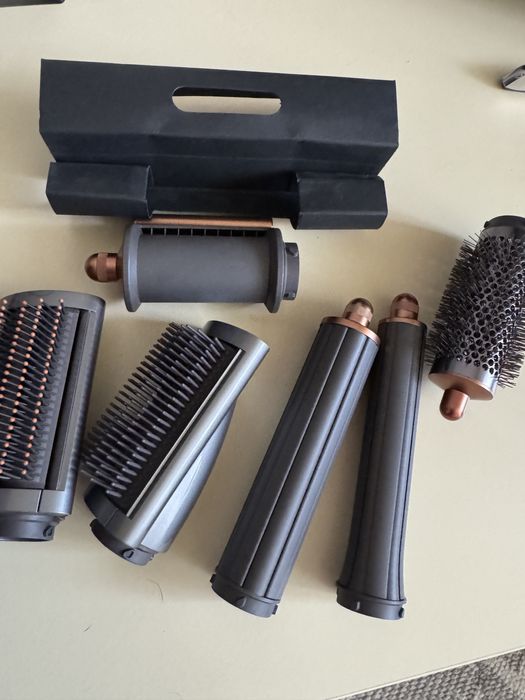 Dyson Airwrap multi-styler