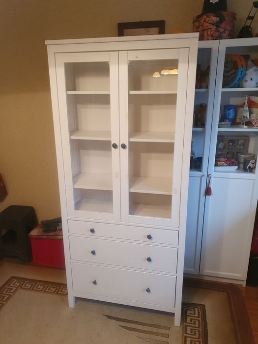 Witryna ikea hemnes
