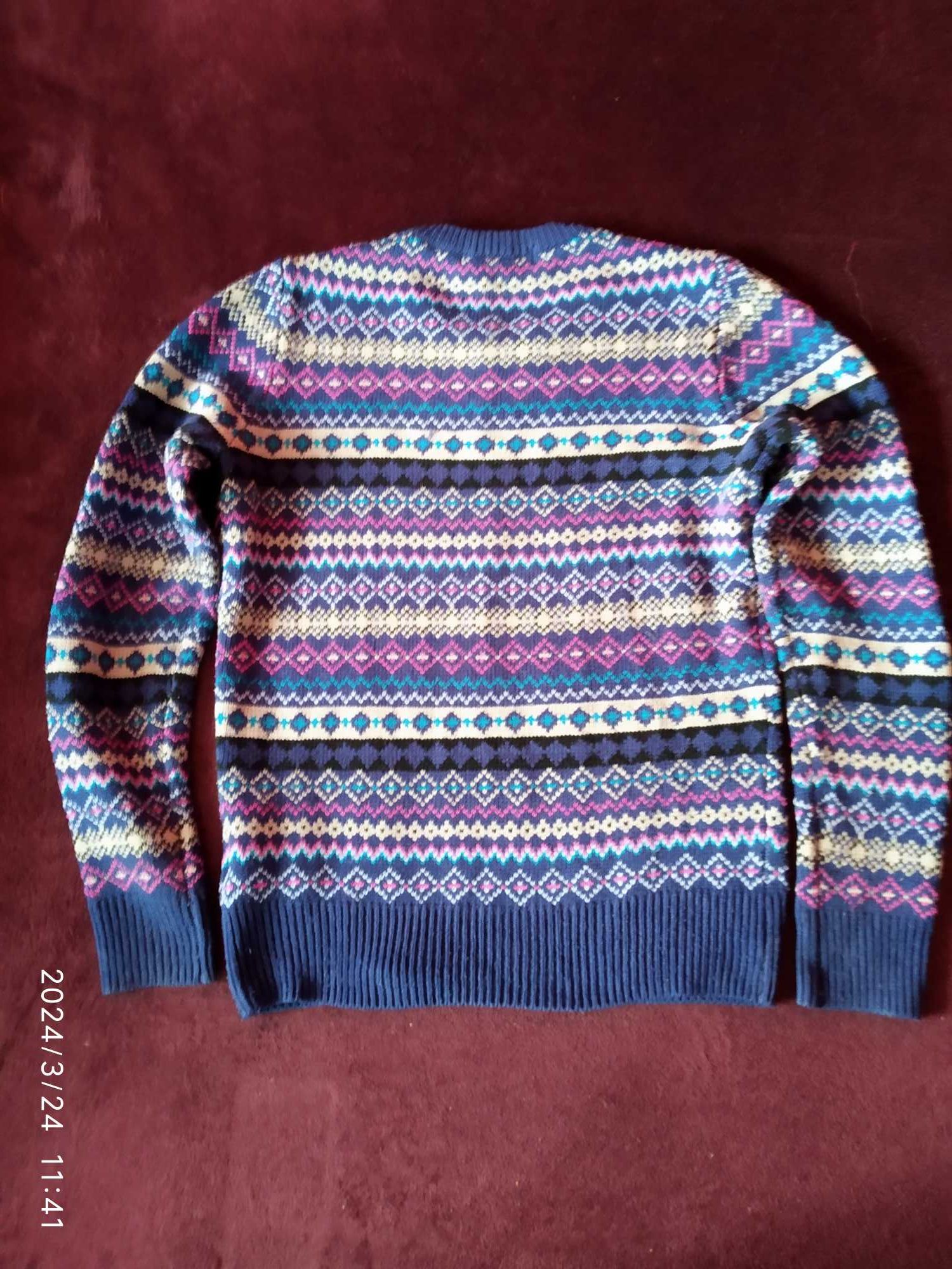 Sweter wzorzysty rozmiar S