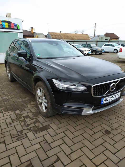 Volvo V90CC d5 235