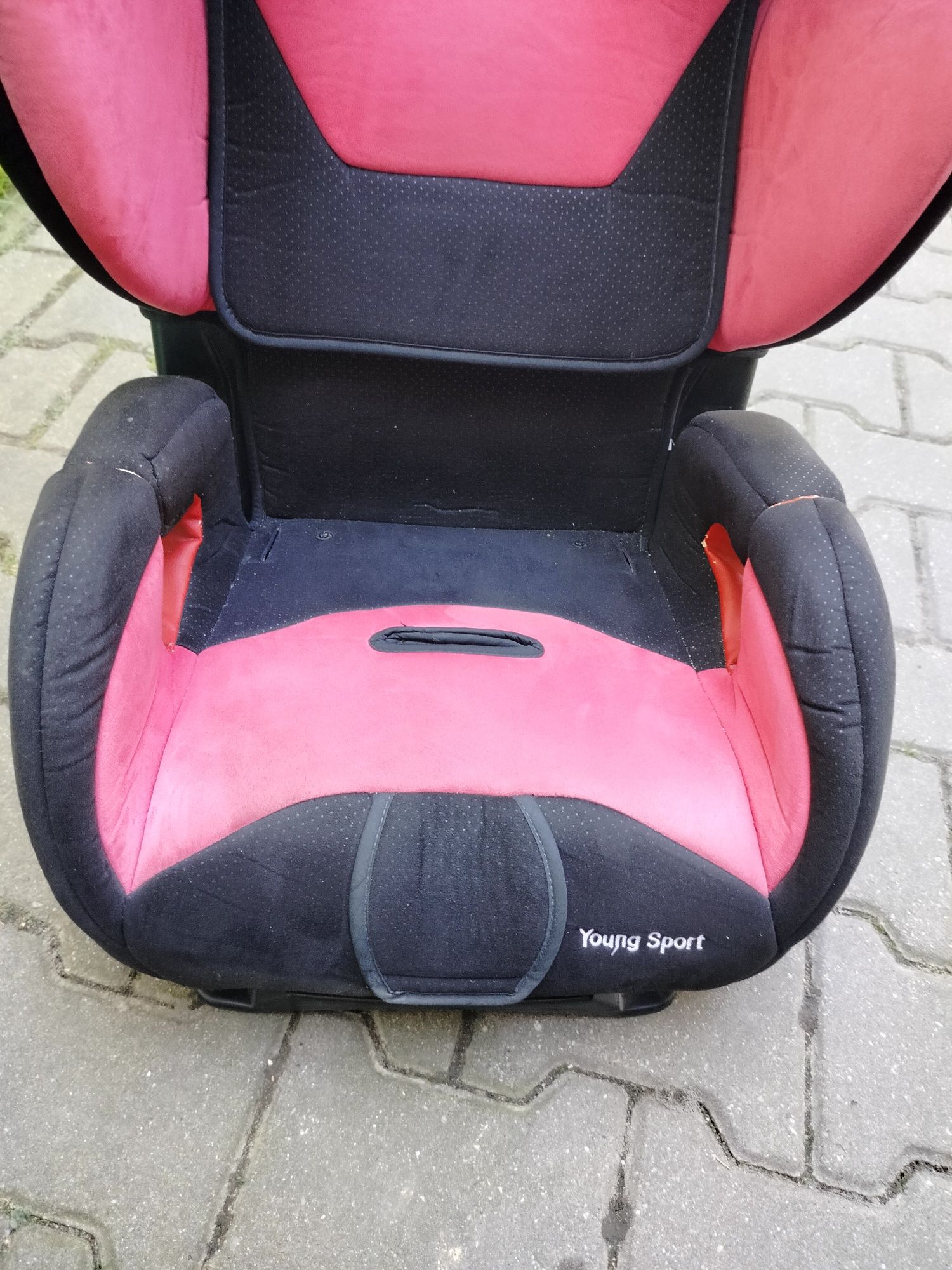 Foteliki recaro young Sport