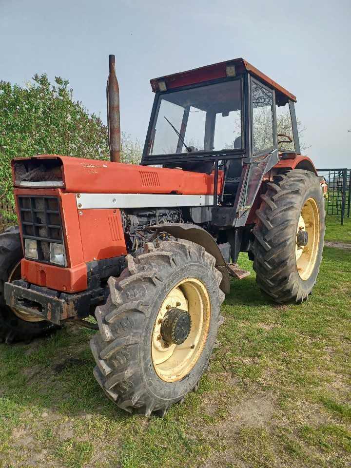 Ciagnik International 944