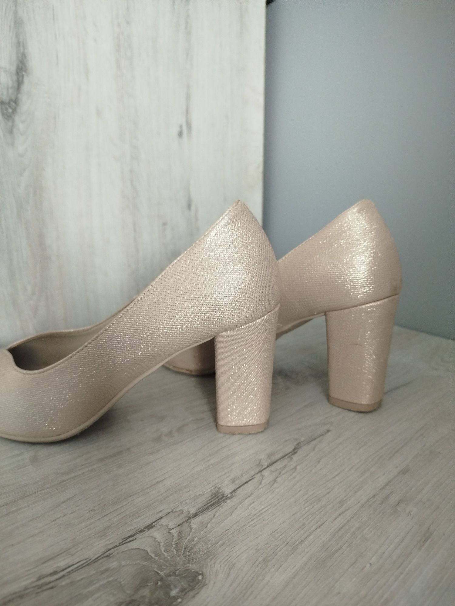 Buty damskie wizytowe