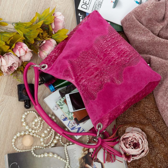 VERA PELLE torebka zamszowa worek kroko z frędzelkami V592 fuksja