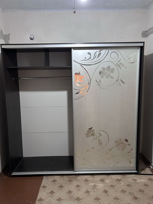 Шафа купе 210*210 б/у в гарному стані