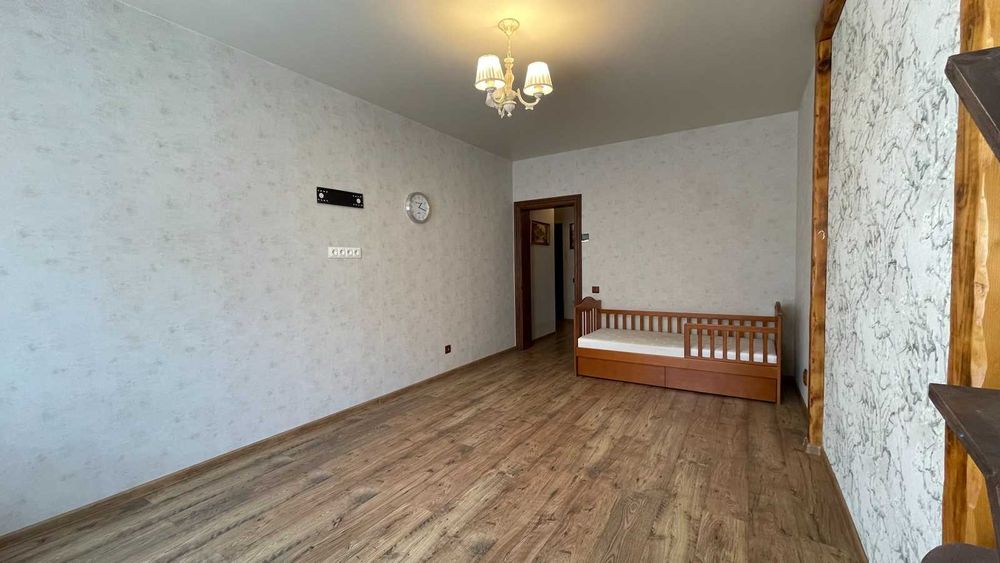 Простора 2 -х кімнатна квартира