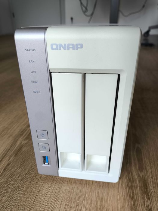 Uszkodzony serwer TurboNAS TS-251