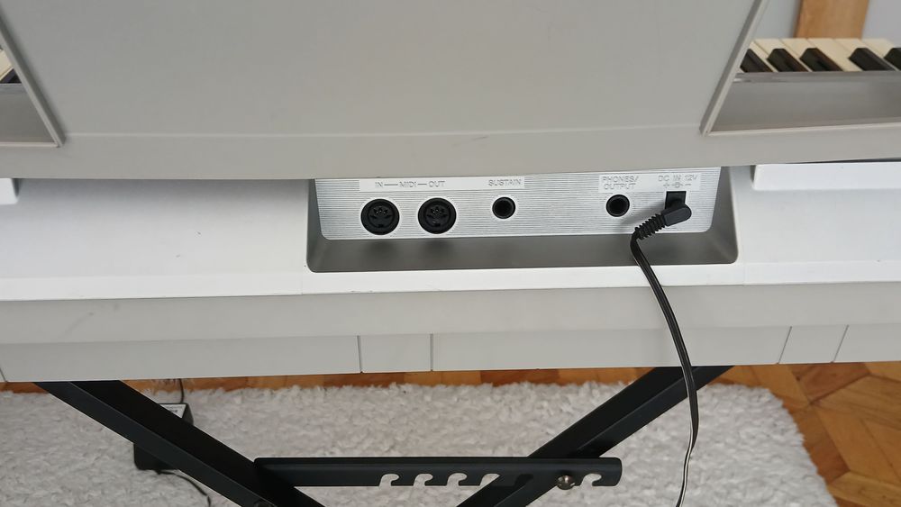 Yamaha 5 oktaw pełnowymiarowa klawiatura statyw 61 klawiszy MIDI