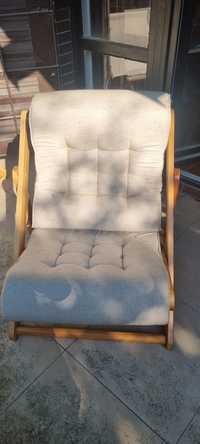 Ogrodowe krzesła, kanapa
