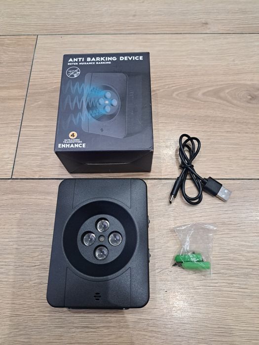 Urządzenie antyszczekowe zapobiegające szczekaniu psa