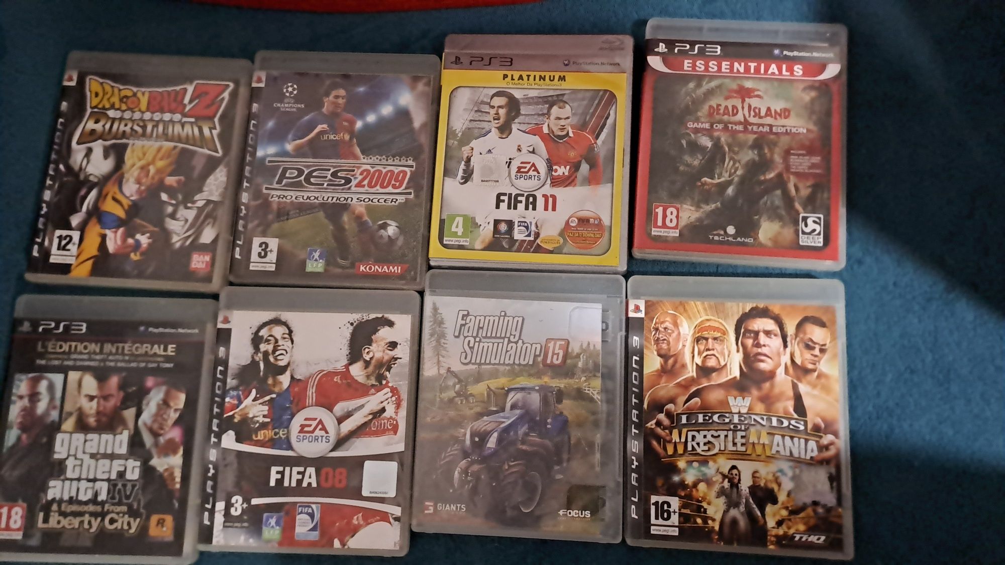 Ps3 com jogos e comandos
