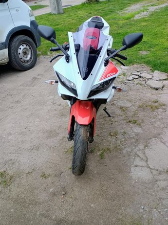 Yamaha YZF R125
