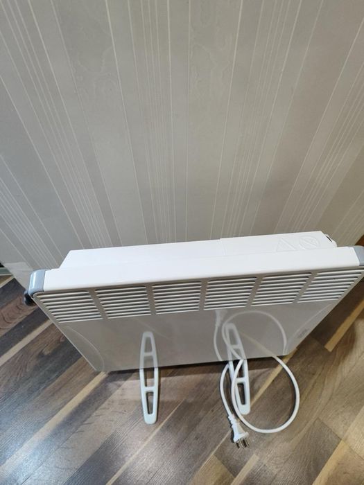 Продам інвектор кому цікаво