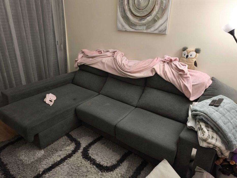 Sofá com chaise longue