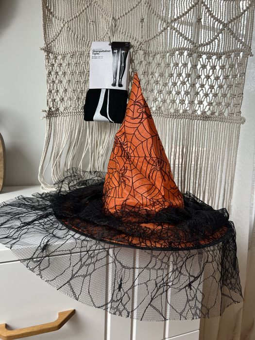 Kapelusz Czarownicy Wiedźmy Halloweenn i rajstopy szkielet kościotrup