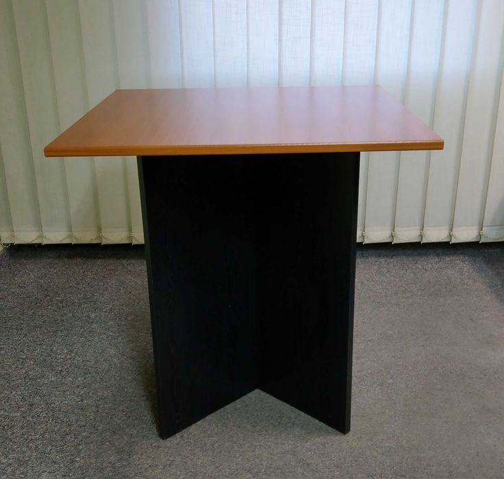 stolik kwadratowy 74x74cm