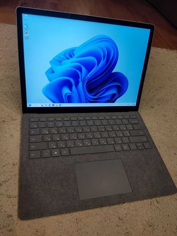 Microsoft Surface Laptop 13.5" Intel i5/8gb RAM/256gbSSD/2256*1504