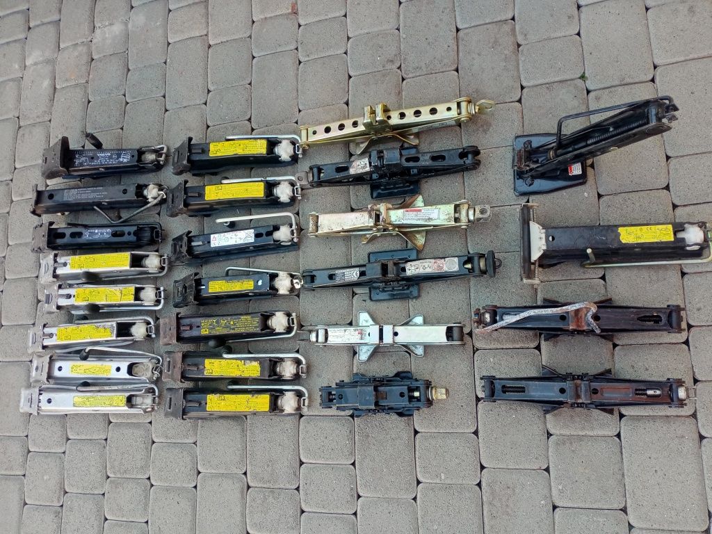 Домкрат механічний оригінальні