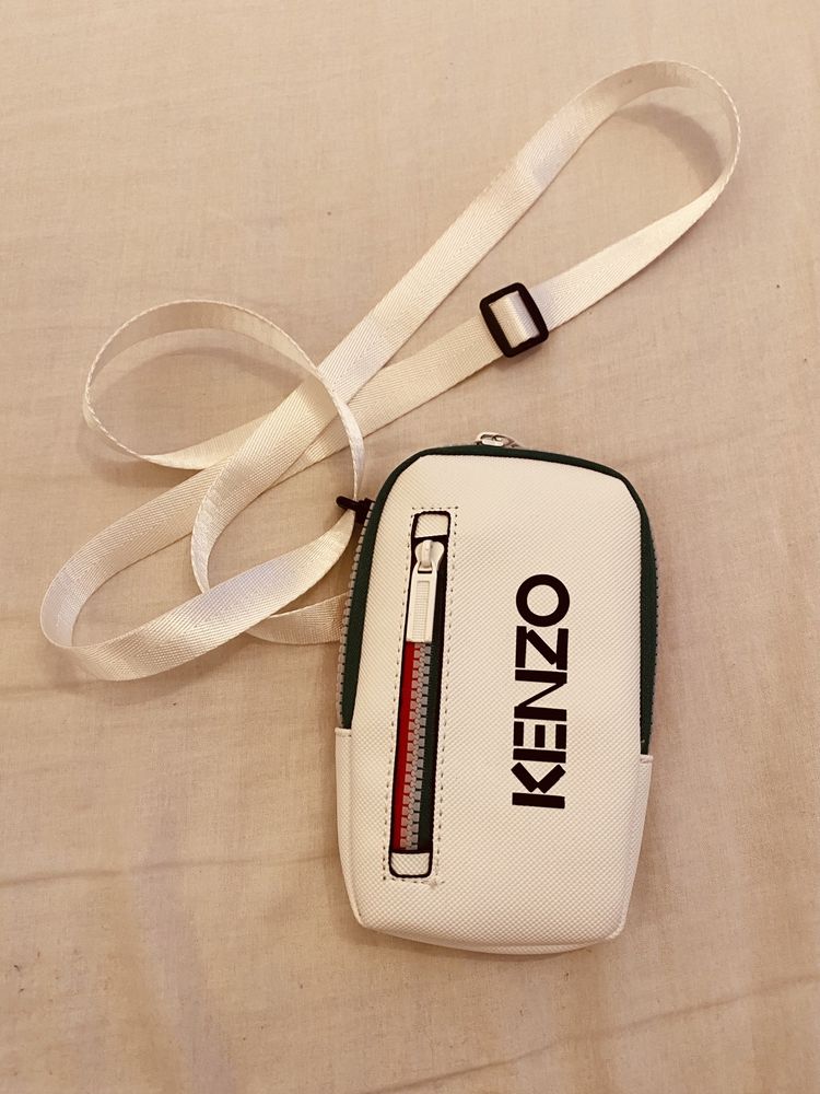 Saszetka Kenzo …………………………………