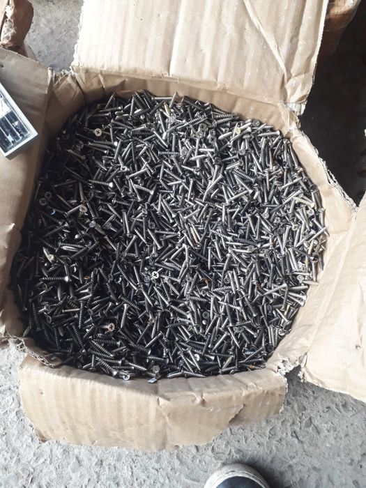 Саморіз 2.5мм  з потайною головкою