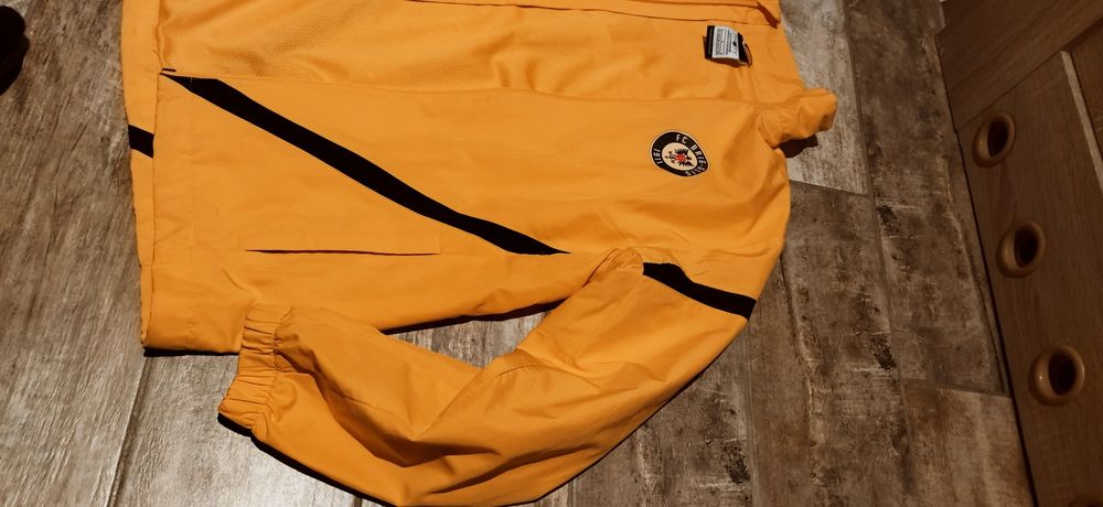 Kurtka Nike 13 - 14 lat dla dziecka na wiosnę wiosenna kurteczka
