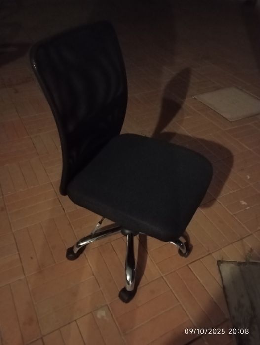Cadeira de escritório NOVA