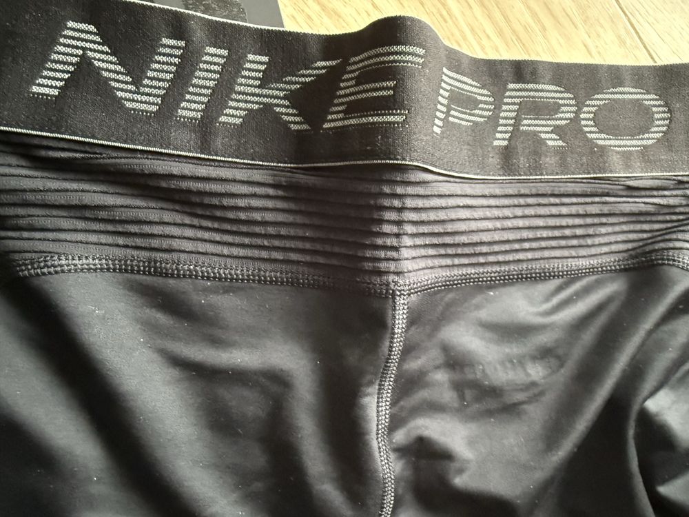 Getry NIKE PRO Aeroadapt Rozmiar M 3/4 do Biegania na Siłownie Nowe