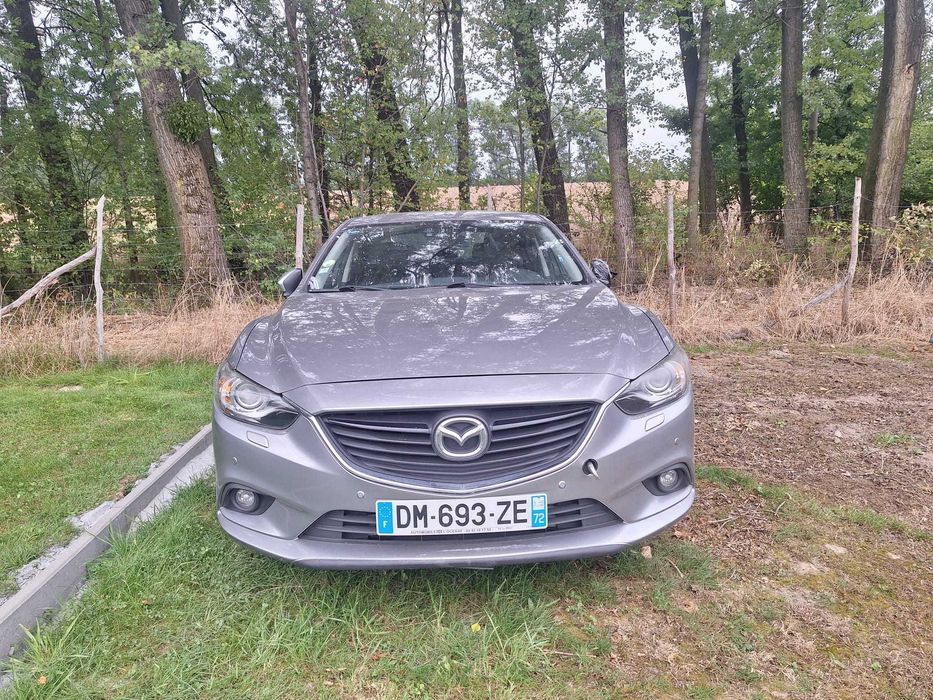 Mazda 6 ZAMIANA 2.2 diesel xenox nawigacjasedan bardzo maly przebieg
