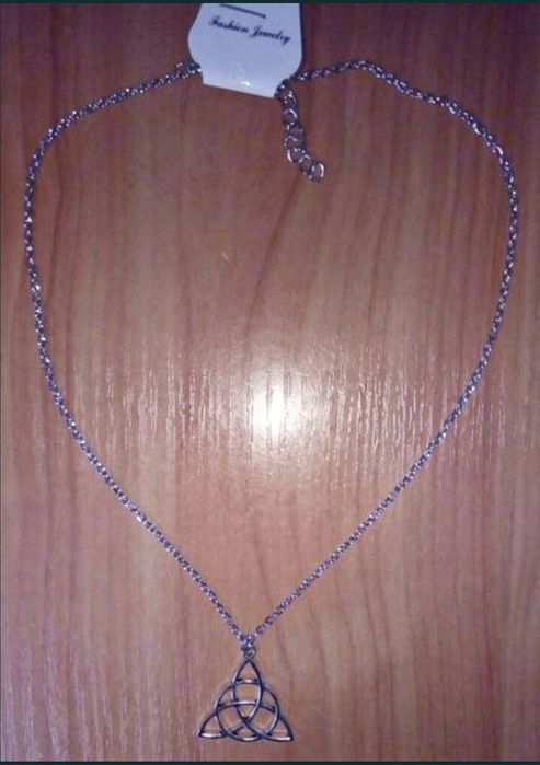 Цепочка с кулоном