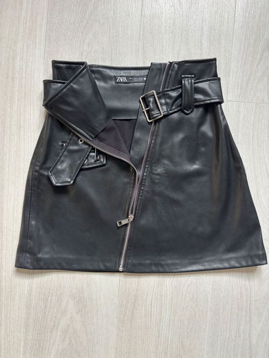 Спідниця з екошкіри ZARA