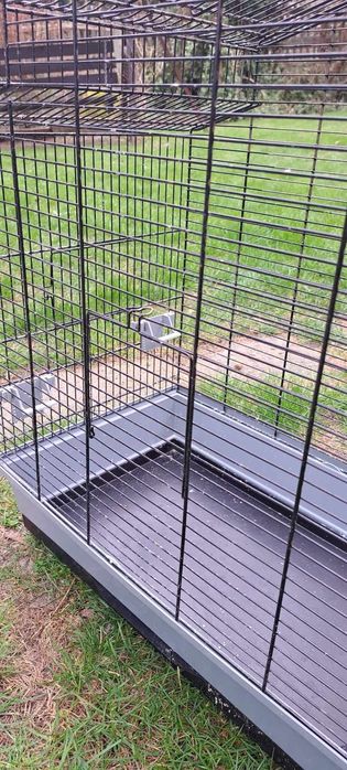 Klatka dla ptaków+poidełko,dozownik karmy i zabawka