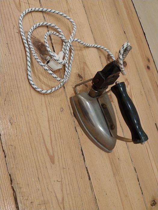 Ferro de engomar Vintage