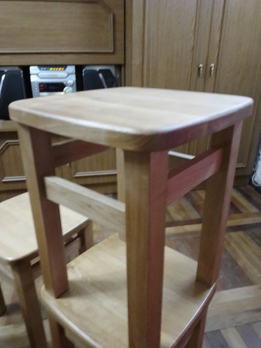 Продам деревянные табуретки из ольхи