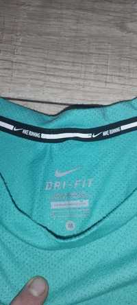 Беговая футболка Nike