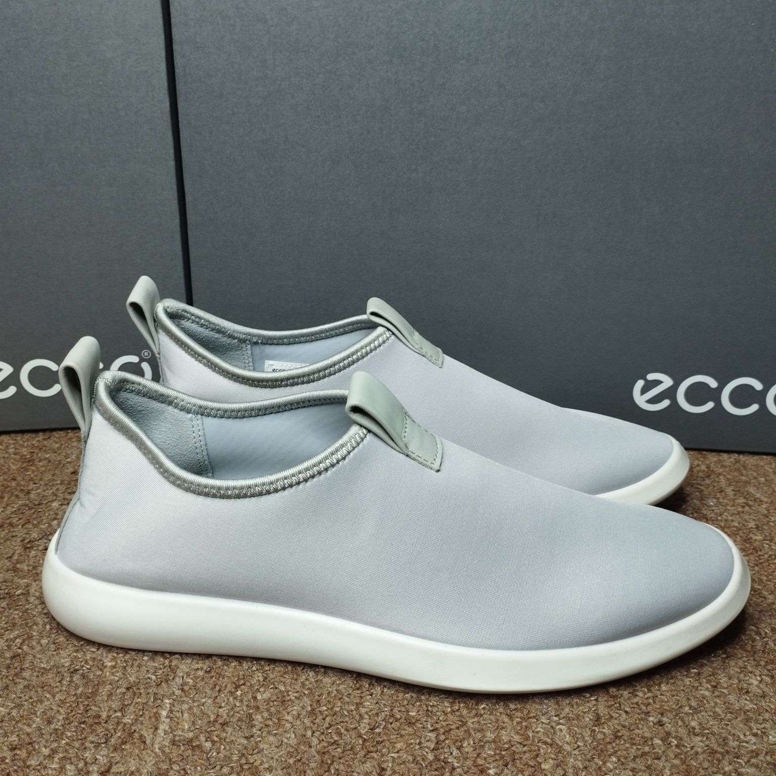 Сліпони Ecco Minimalist W