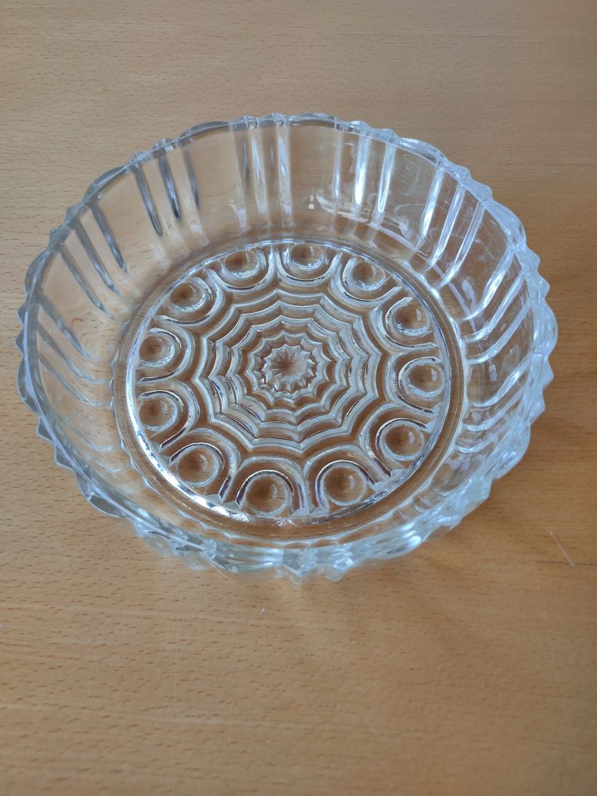 Conjunto de taças em vidro.