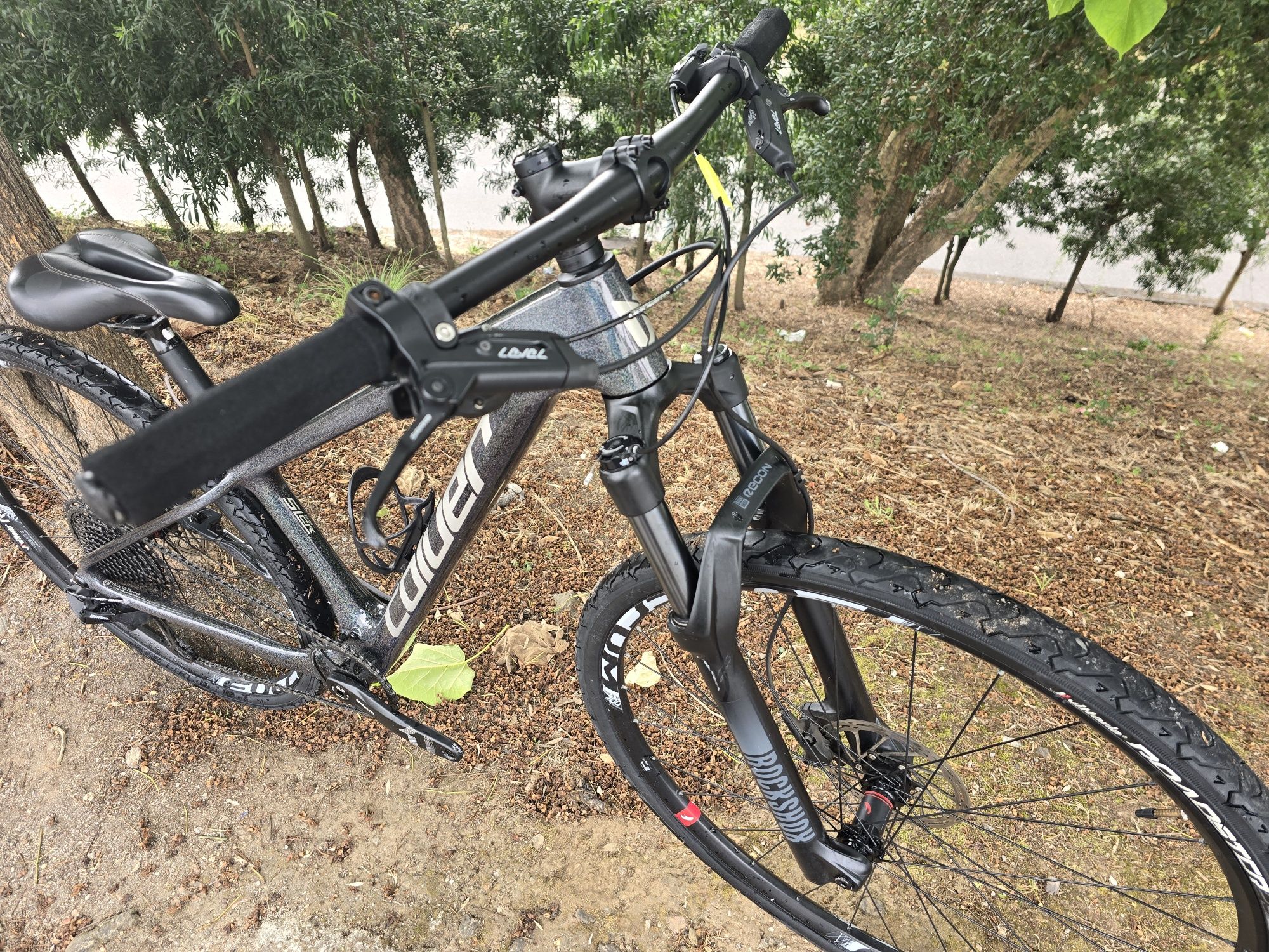 Btt 29 carbono s 12x1v com rock shox