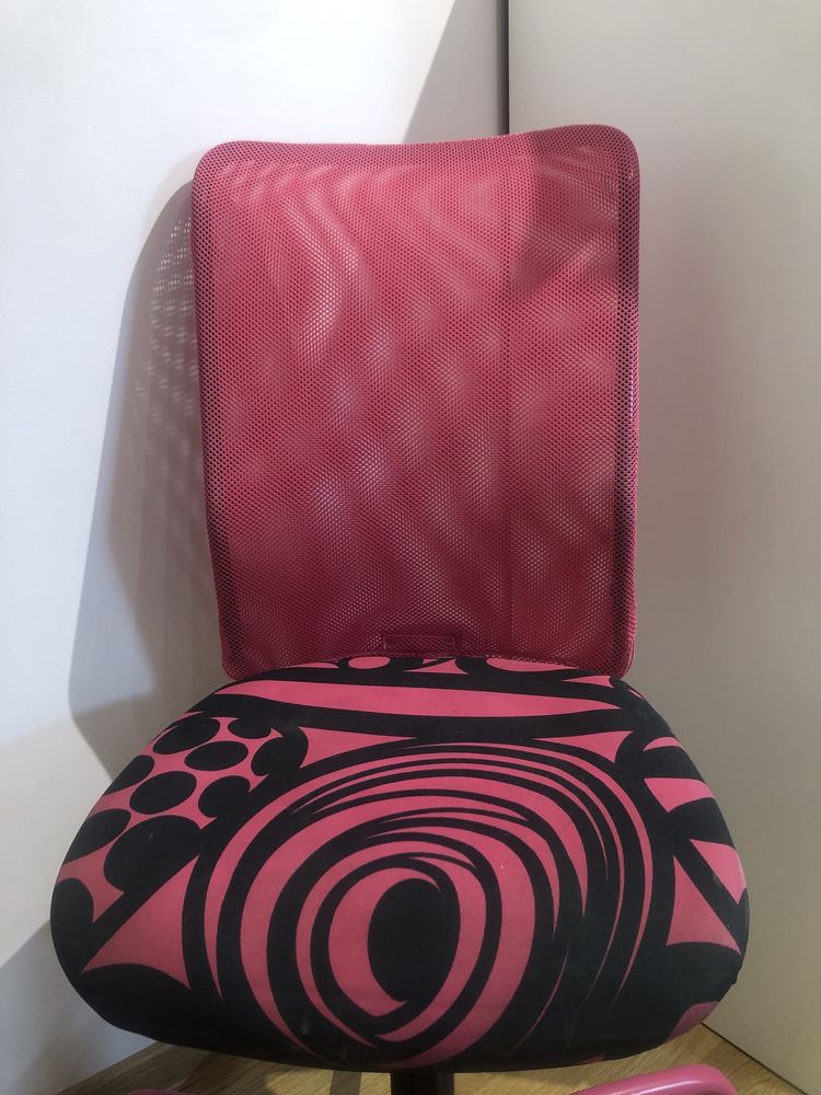 Krzesło Ikea obrotowe różowe