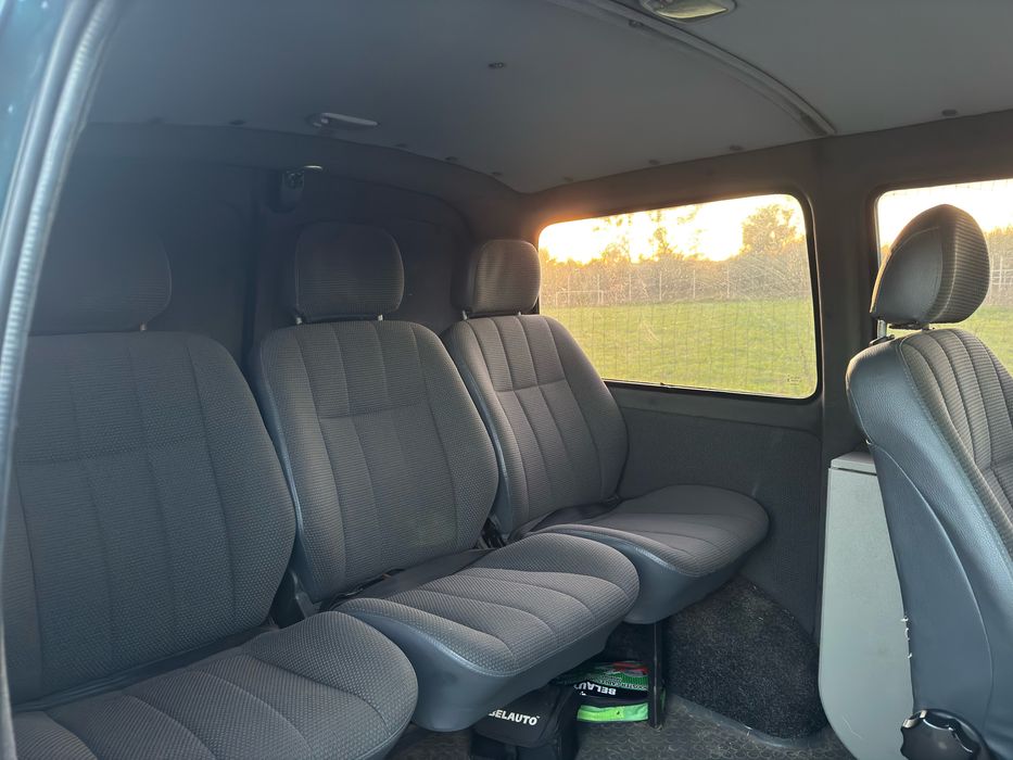 Toyota Hiace 2010р