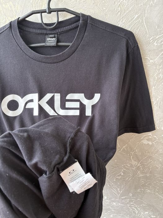 Футболка Oakley
