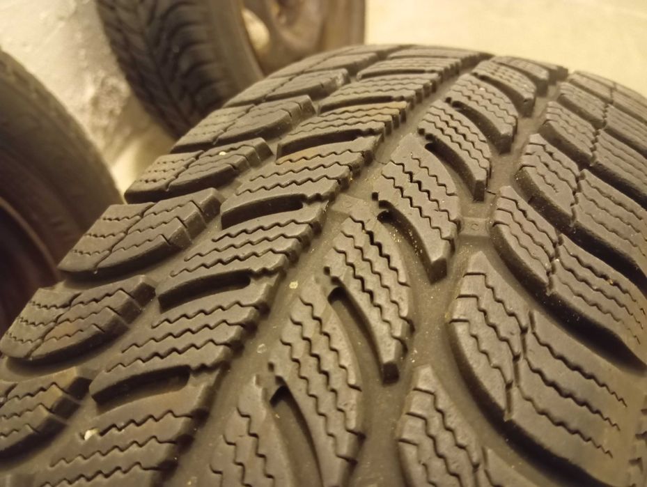 Koła 4 felgi opony zimowe MS 165 / 70 R13 Ford Fiesta