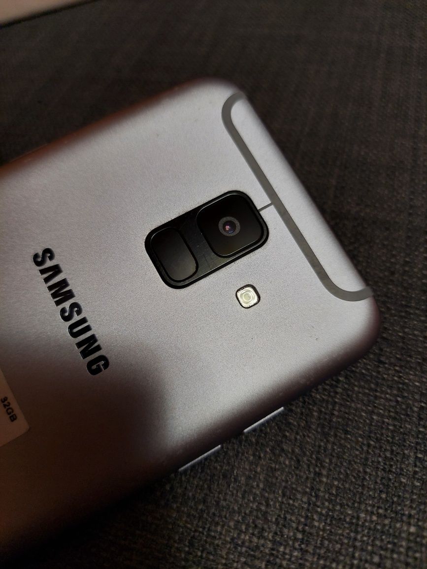 Samsung Galaxy A6, 32GB pamieci, 3 GB RAM, 64 bit 8-rdzeniowy procesor